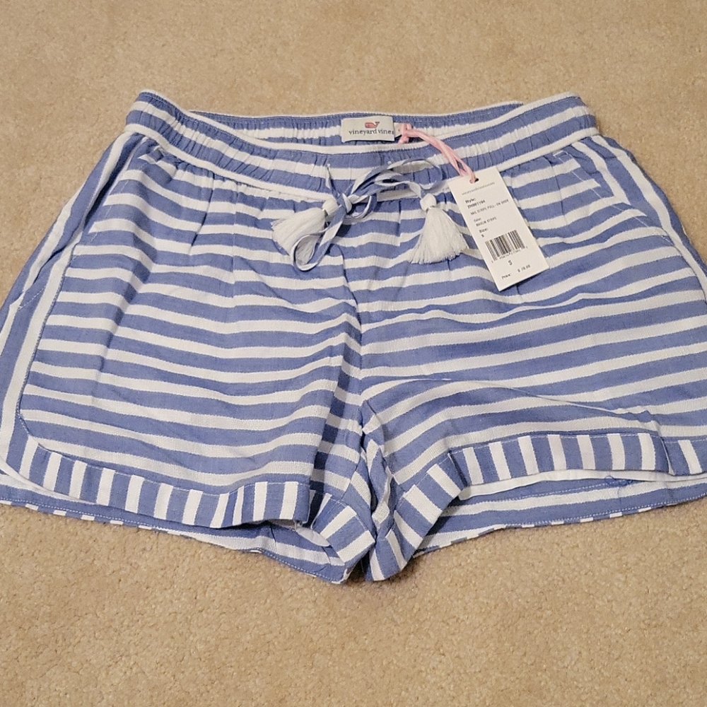 Brand new Vineyard Vines shorts SZ-small